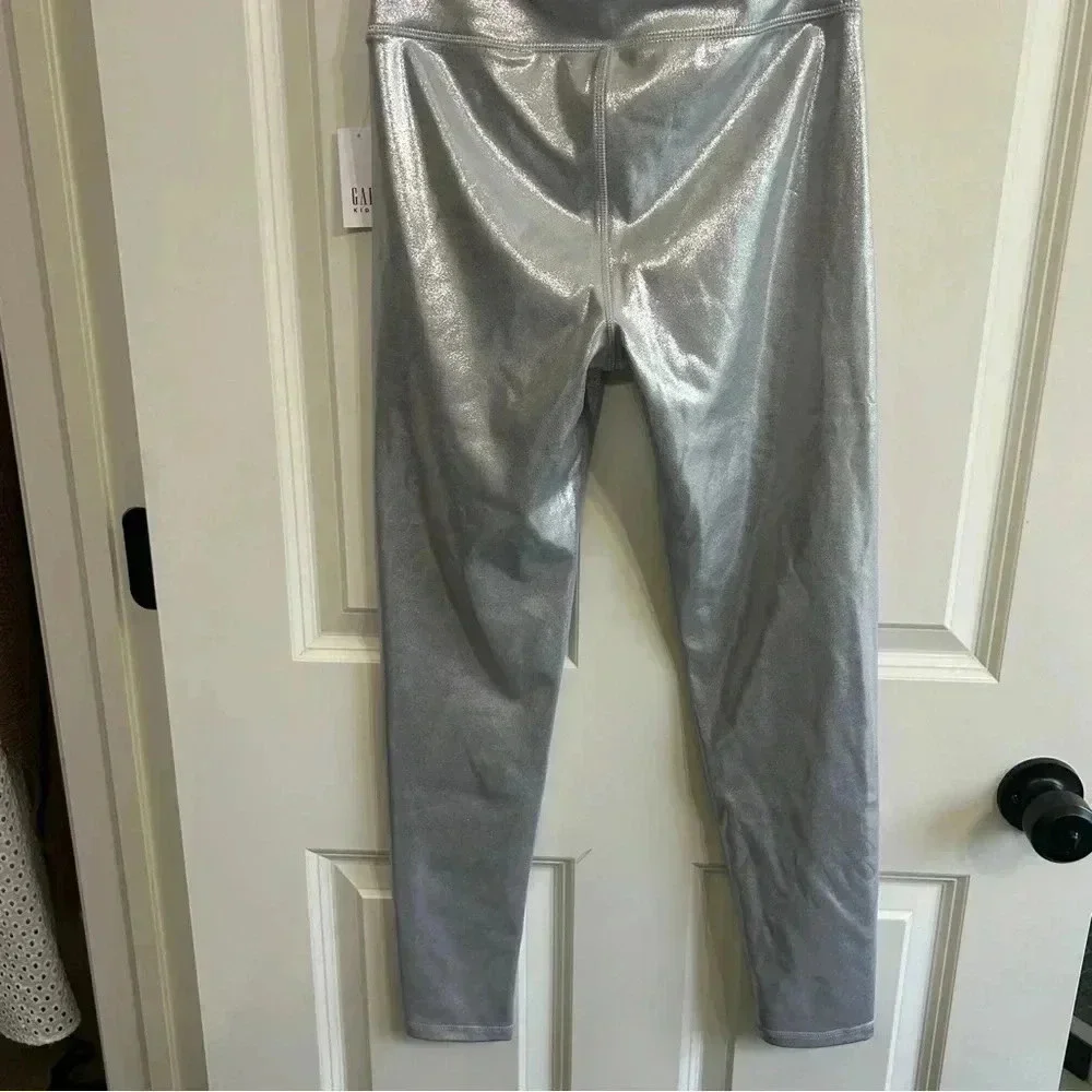 NWT Gap Kids XXL size 14/16 girls silver sparkly leggings. Stretchy. Comfy.